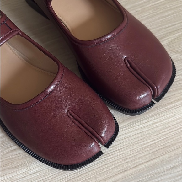 Burgundy Tabby Flats - Picture 5 of 5